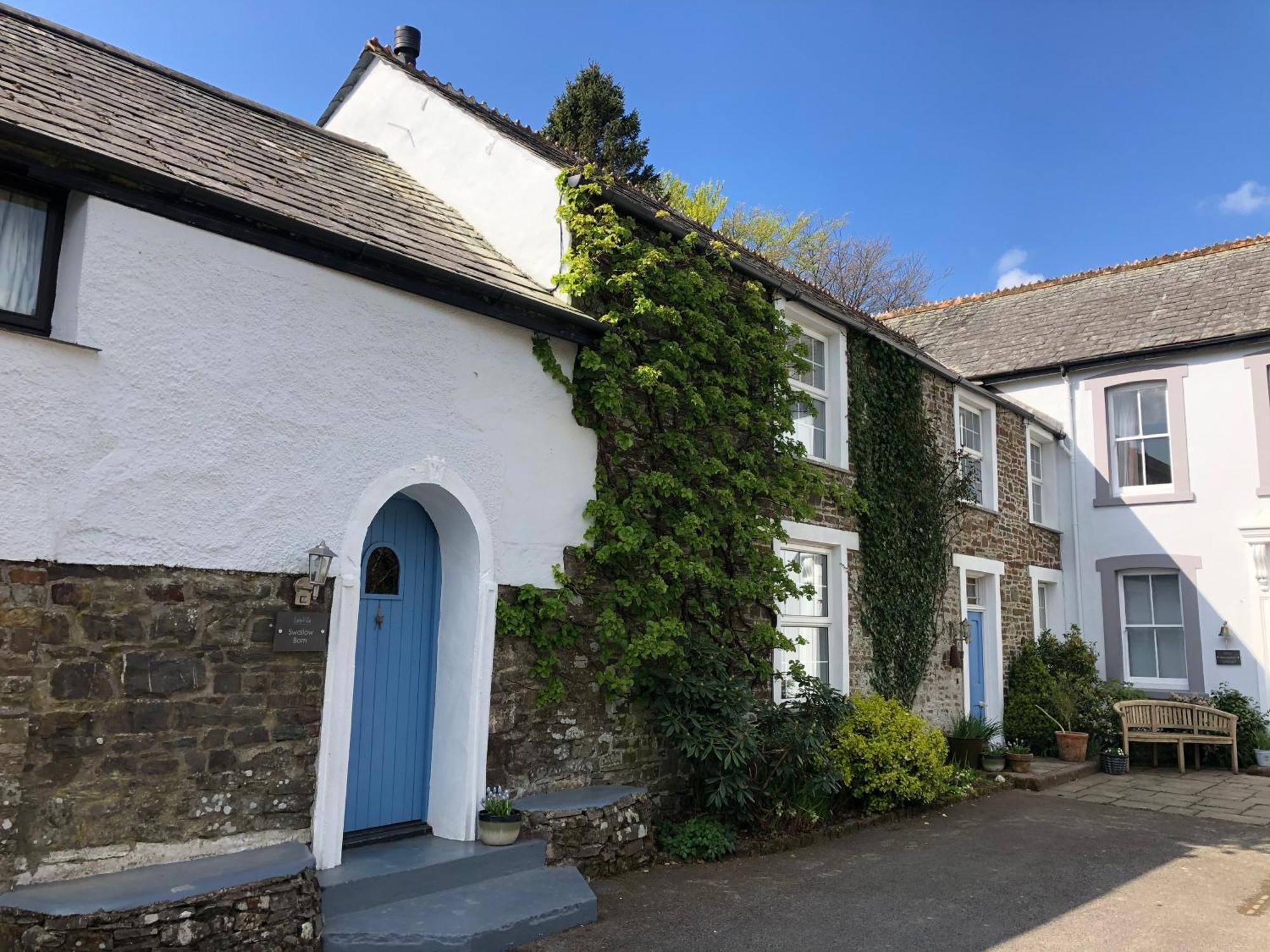 Lake Villa Holiday Cottages Holsworthy Extérieur photo