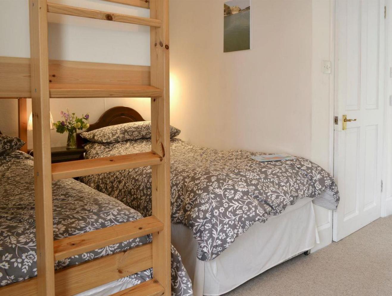 Lake Villa Holiday Cottages Holsworthy Extérieur photo